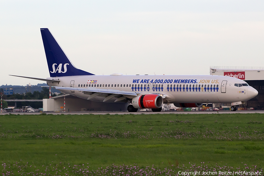 SAS - Scandinavian Airlines Boeing 737-883 (LN-RCY) | Photo 84084