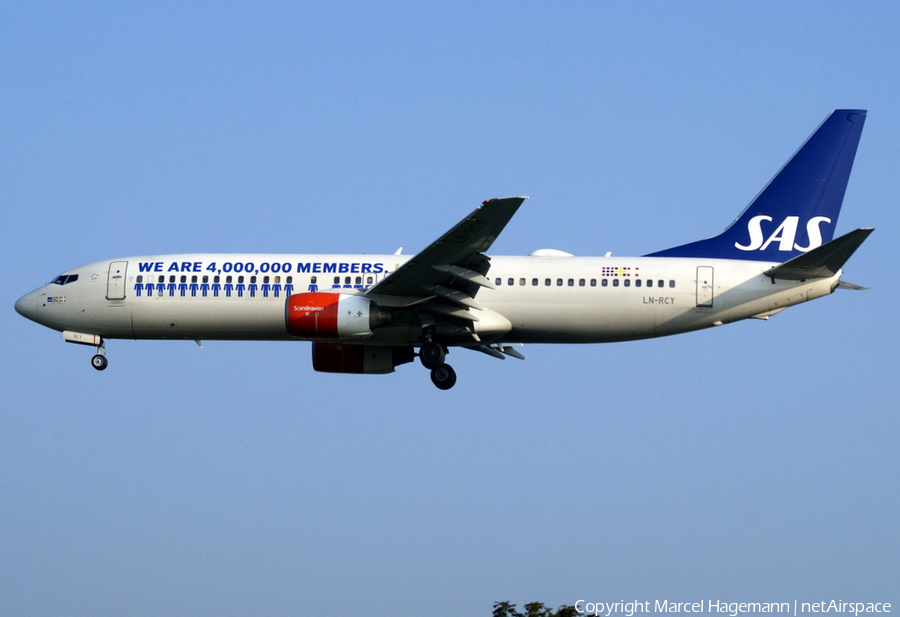 SAS - Scandinavian Airlines Boeing 737-883 (LN-RCY) | Photo 151277