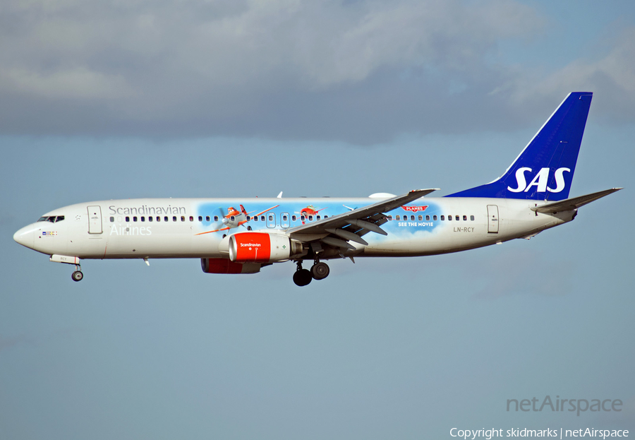 SAS - Scandinavian Airlines Boeing 737-883 (LN-RCY) | Photo 40785
