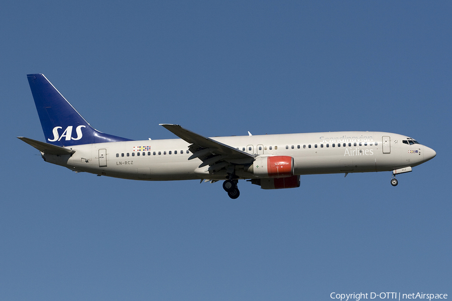 SAS - Scandinavian Airlines Boeing 737-883 (LN-RCZ) | Photo 273897