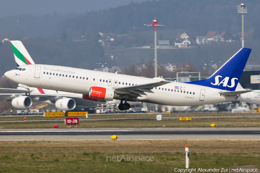 SAS - Scandinavian Airlines Boeing 737-883 (LN-RCZ) | Photo 386789