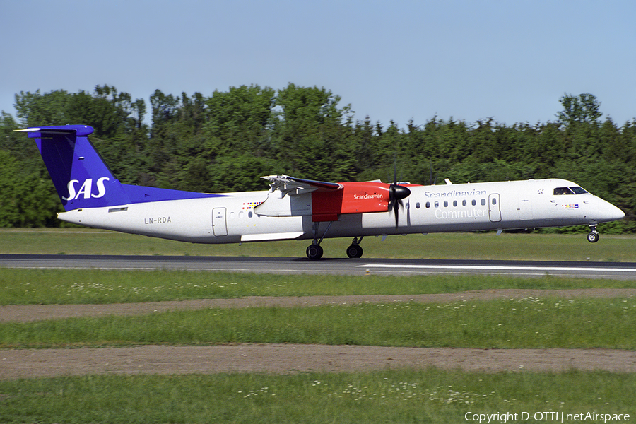 SAS - Scandinavian Commuter Bombardier DHC-8-402Q (LN-RDA) | Photo 473805