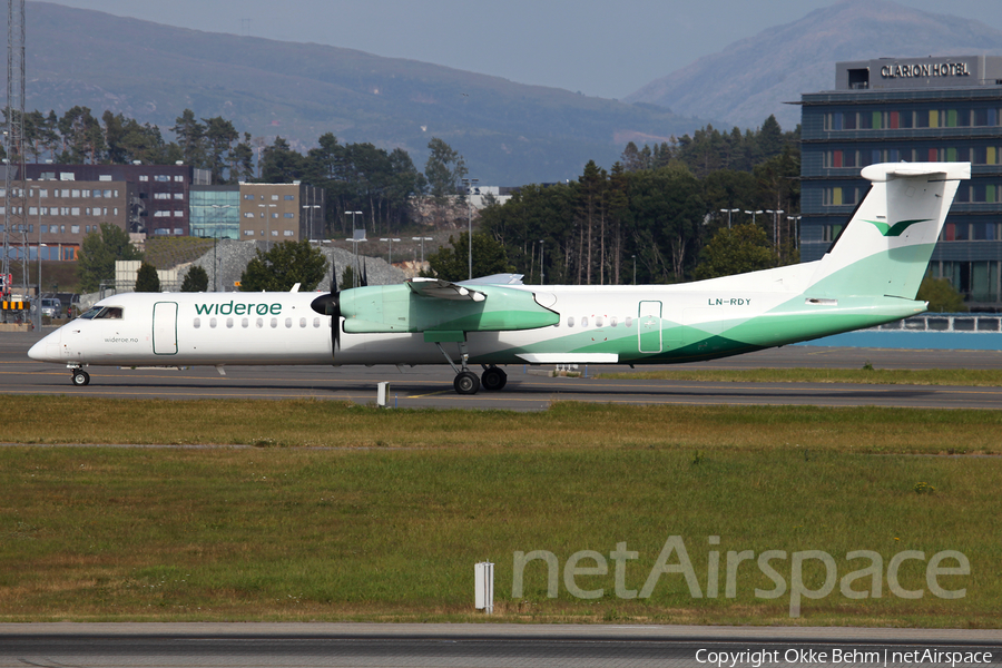 Widerøe Bombardier DHC-8-402Q (LN-RDY) | Photo 254085