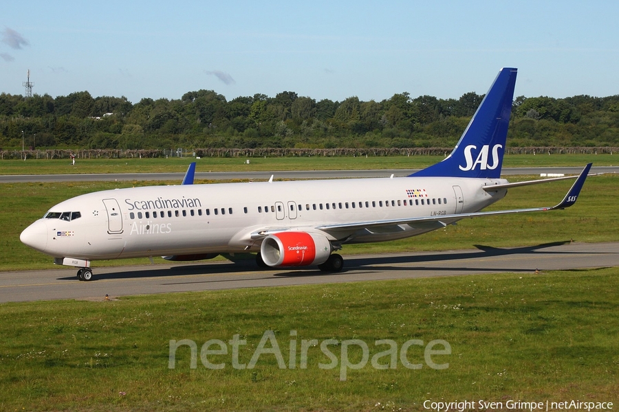SAS - Scandinavian Airlines Boeing 737-86N (LN-RGB) | Photo 85852