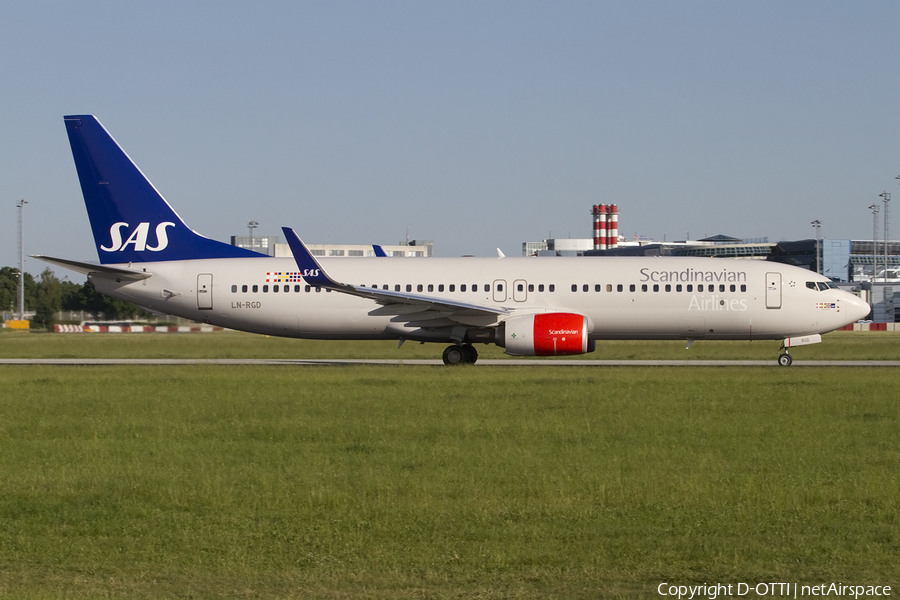 SAS - Scandinavian Airlines Boeing 737-86N (LN-RGD) | Photo 439208