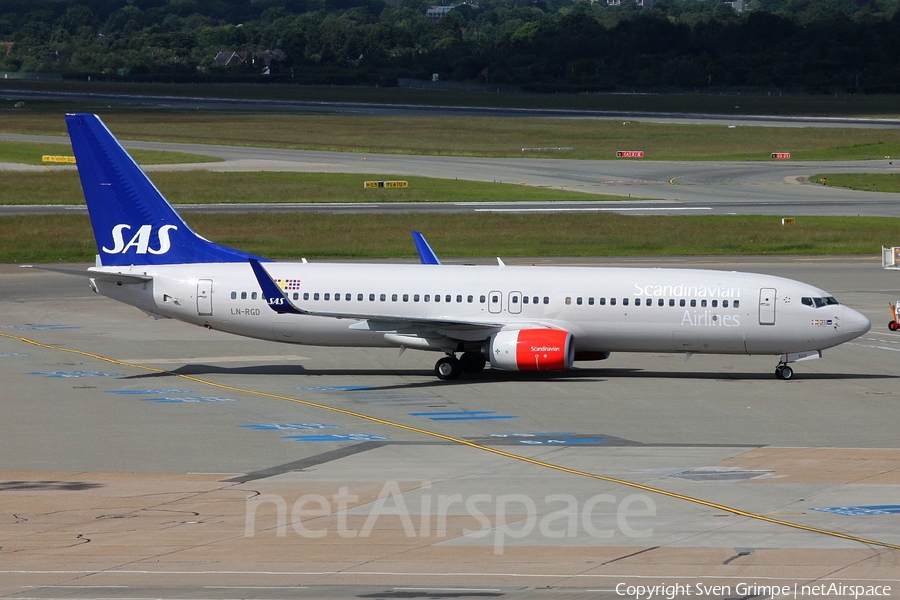 SAS - Scandinavian Airlines Boeing 737-86N (LN-RGD) | Photo 48755