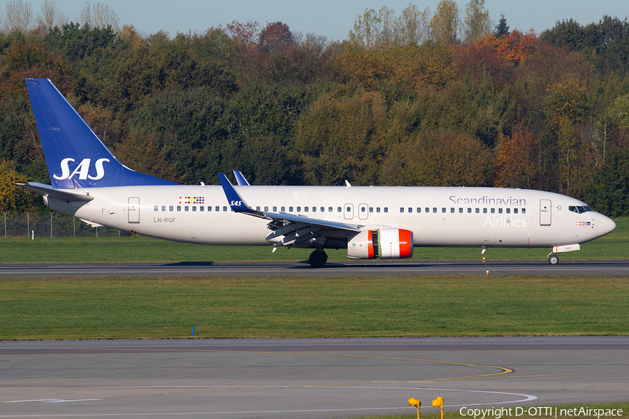 SAS - Scandinavian Airlines Boeing 737-86N (LN-RGF) | Photo 355760