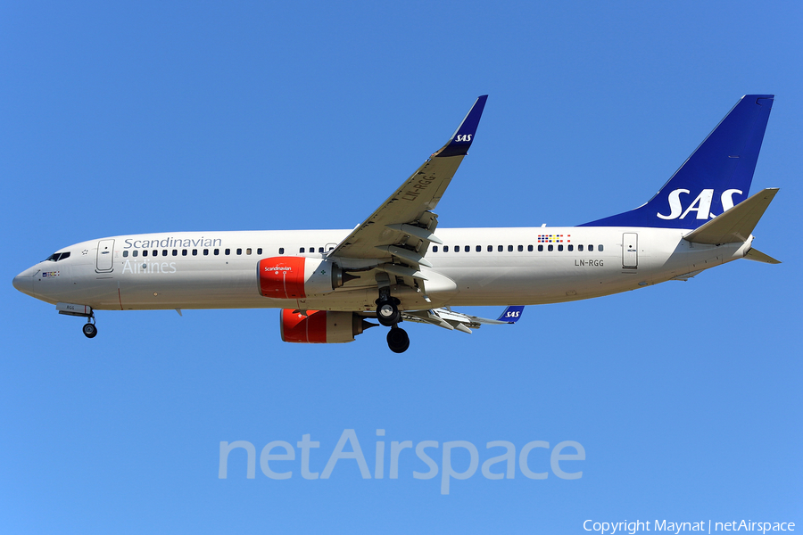 SAS - Scandinavian Airlines Boeing 737-86N (LN-RGG) | Photo 150516