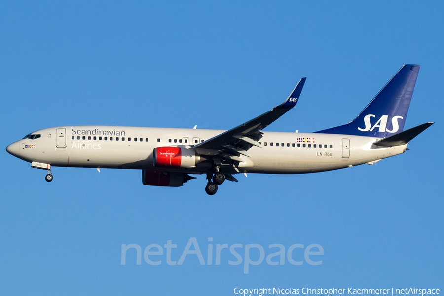 SAS - Scandinavian Airlines Boeing 737-86N (LN-RGG) | Photo 121972