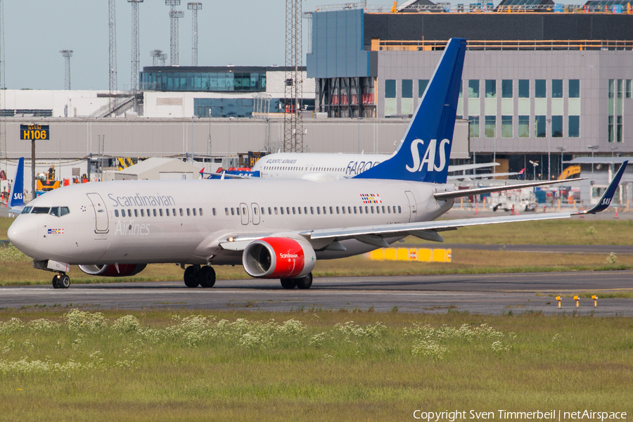 SAS - Scandinavian Airlines Boeing 737-86N (LN-RGI) | Photo 245667