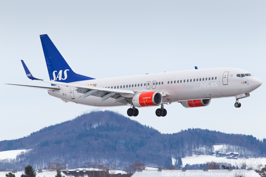 SAS - Scandinavian Airlines Boeing 737-86N (LN-RGI) | Photo 209719