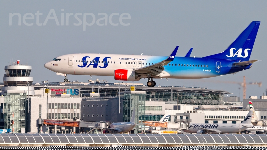 SAS - Scandinavian Airlines Boeing 737-86N (LN-RGI) | Photo 169794