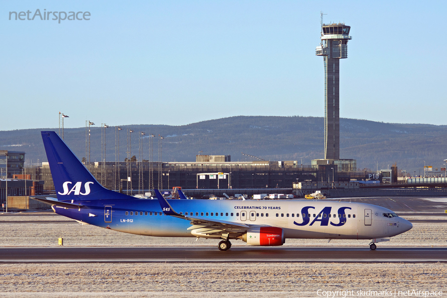 SAS - Scandinavian Airlines Boeing 737-86N (LN-RGI) | Photo 135515
