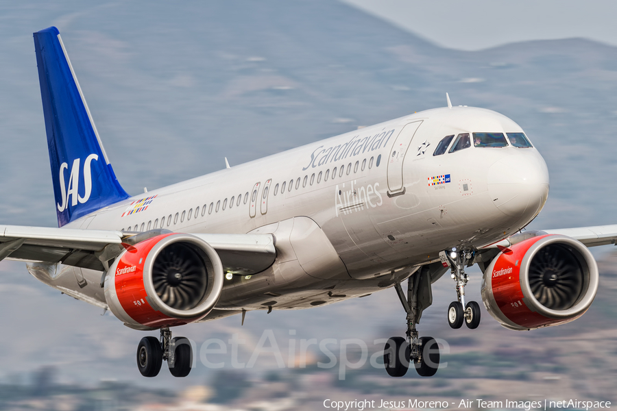 SAS - Scandinavian Airlines Airbus A320-251N (LN-RGL) | Photo 201295