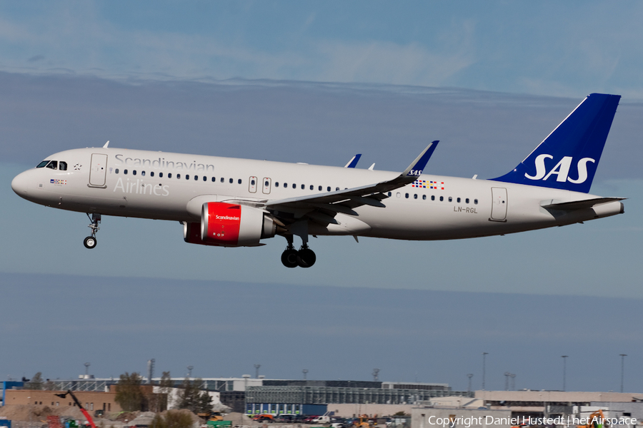 SAS - Scandinavian Airlines Airbus A320-251N (LN-RGL) | Photo 422195