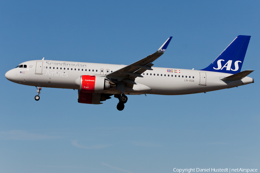 SAS - Scandinavian Airlines Airbus A320-251N (LN-RGN) | Photo 422129