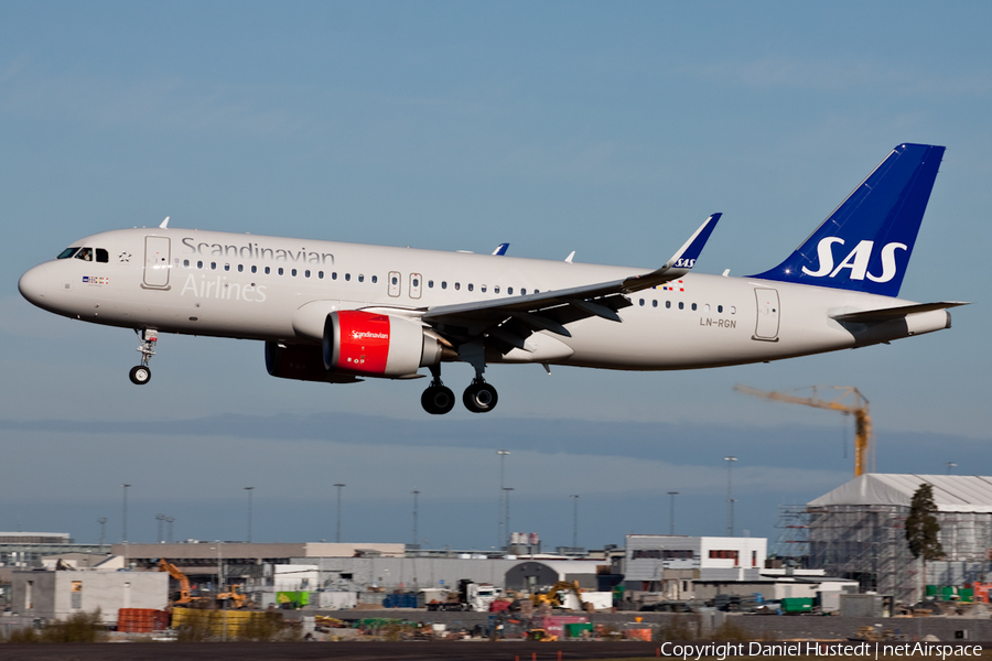 SAS - Scandinavian Airlines Airbus A320-251N (LN-RGN) | Photo 422197