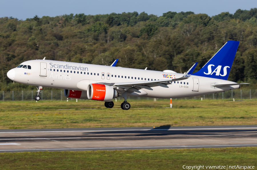 SAS - Scandinavian Airlines Airbus A320-251N (LN-RGN) | Photo 639001