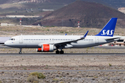 SAS - Scandinavian Airlines Airbus A320-251N (LN-RGN) at  Tenerife Sur - Reina Sofia, Spain