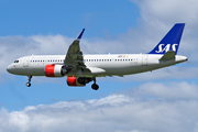 SAS - Scandinavian Airlines Airbus A320-251N (LN-RGN) at  London - Heathrow, United Kingdom
