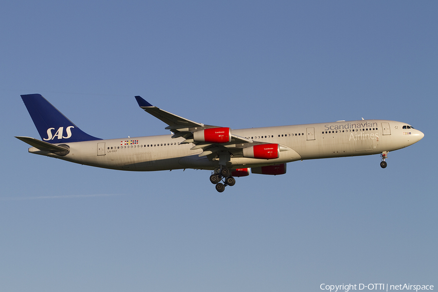 SAS - Scandinavian Airlines Airbus A340-313X (LN-RKF) | Photo 388940