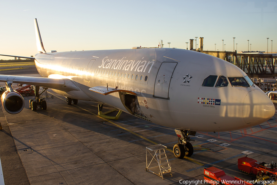 SAS - Scandinavian Airlines Airbus A340-313X (LN-RKG) | Photo 127552