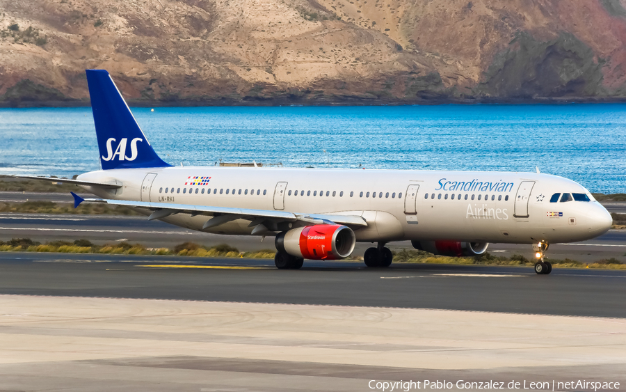 SAS - Scandinavian Airlines Airbus A321-232 (LN-RKI) | Photo 343826