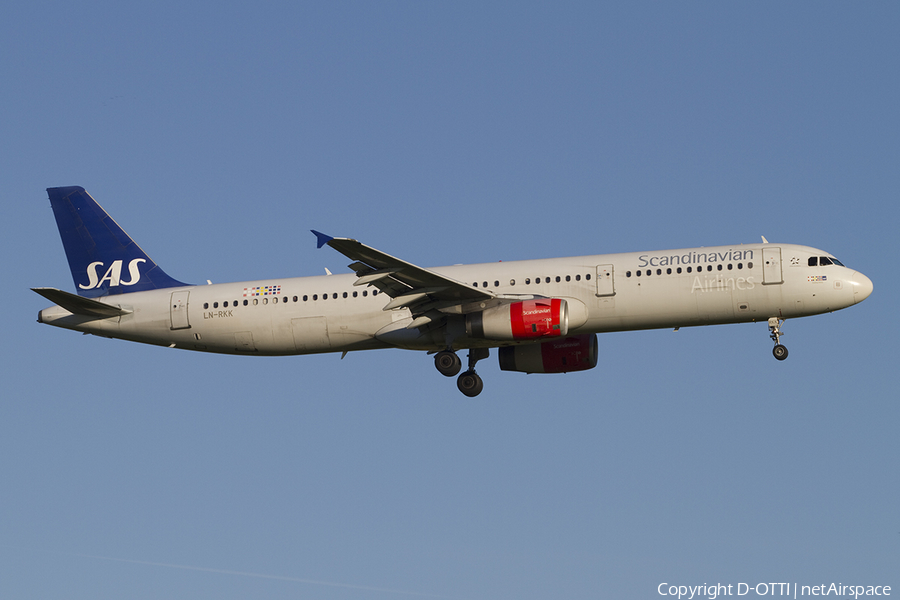 SAS - Scandinavian Airlines Airbus A321-232 (LN-RKK) | Photo 388949
