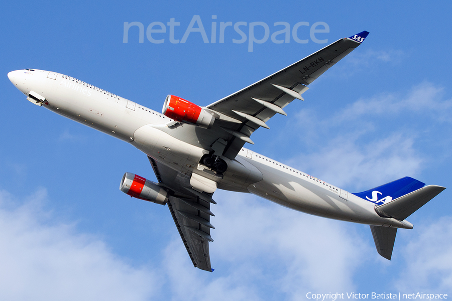 SAS - Scandinavian Airlines Airbus A330-343 (LN-RKN) | Photo 221589