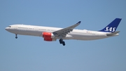 SAS - Scandinavian Airlines Airbus A330-343X (LN-RKU) at  Los Angeles - International, United States