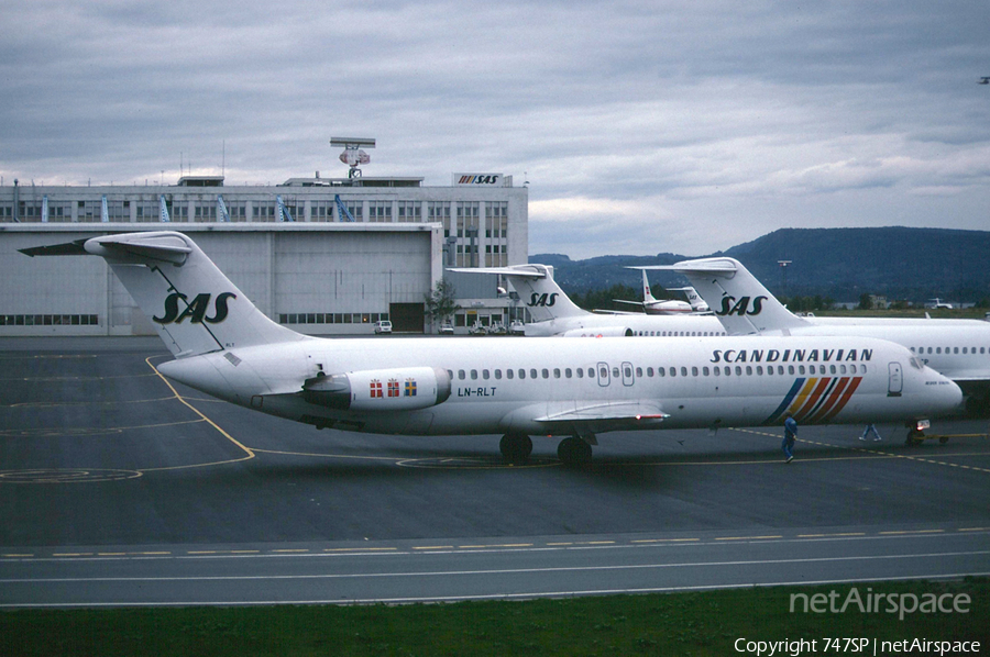 SAS - Scandinavian Airlines McDonnell Douglas DC-9-41 (LN-RLT) | Photo 38909