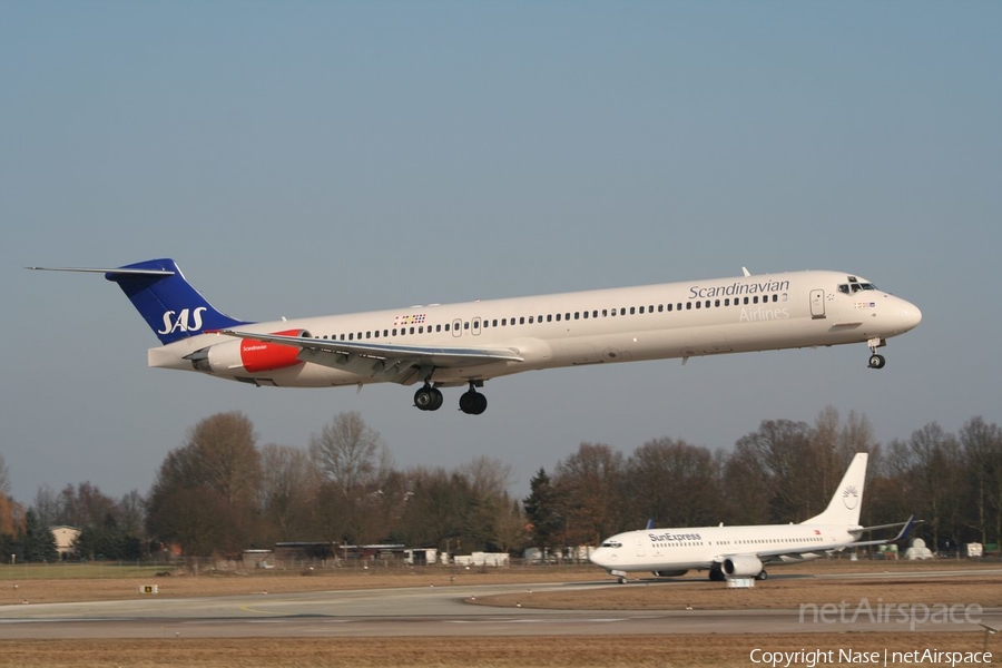 SAS - Scandinavian Airlines McDonnell Douglas MD-81 (LN-RMO) | Photo 279070