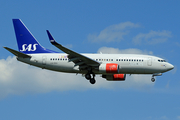 SAS - Scandinavian Airlines Boeing 737-783 (LN-RNU) at  London - Heathrow, United Kingdom