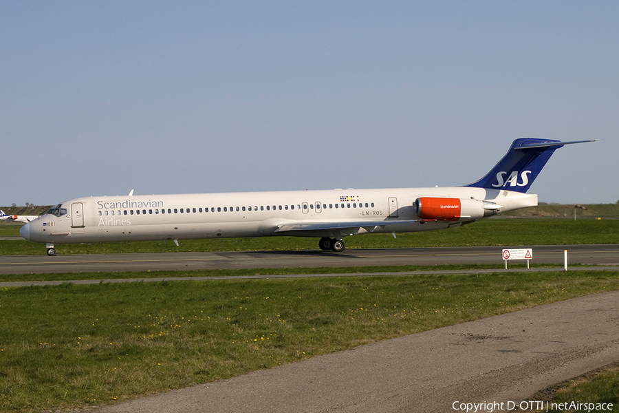 SAS - Scandinavian Airlines McDonnell Douglas MD-82 (LN-ROS) | Photo 274405