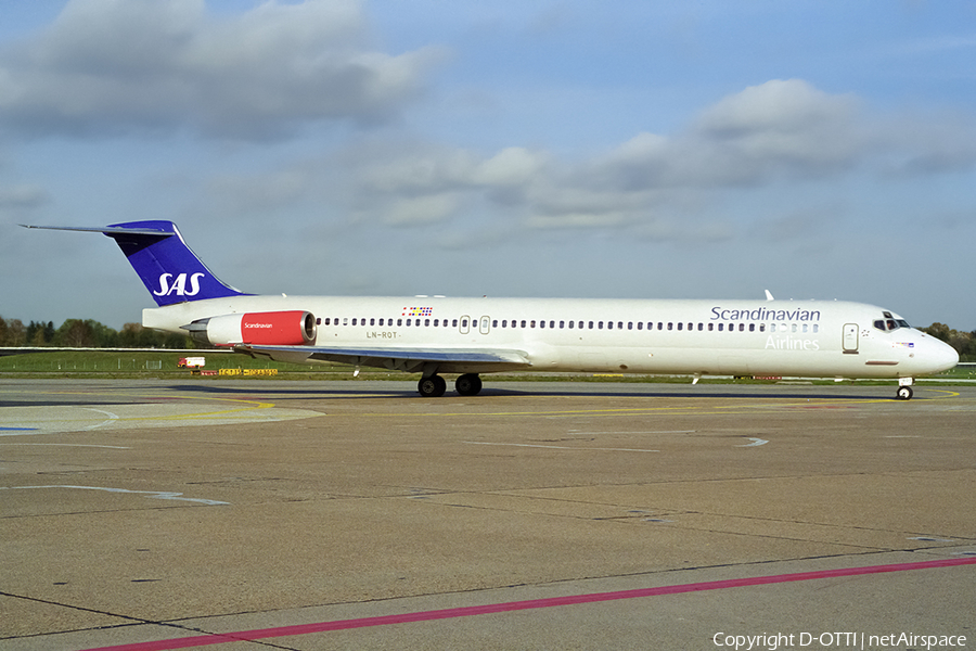 SAS - Scandinavian Airlines McDonnell Douglas MD-82 (LN-ROT) | Photo 534787