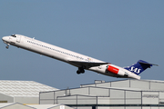 SAS - Scandinavian Airlines McDonnell Douglas MD-82 (LN-ROX) at  Manchester - International (Ringway), United Kingdom