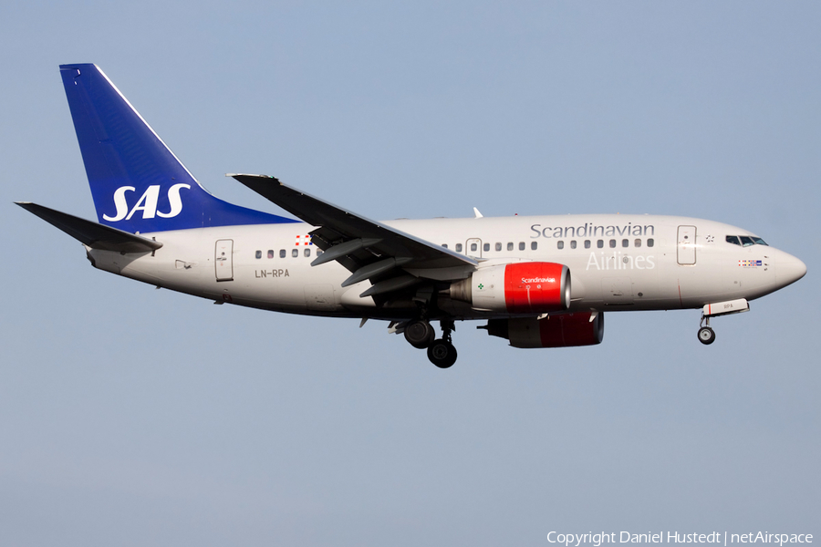 SAS - Scandinavian Airlines Boeing 737-683 (LN-RPA) | Photo 610135