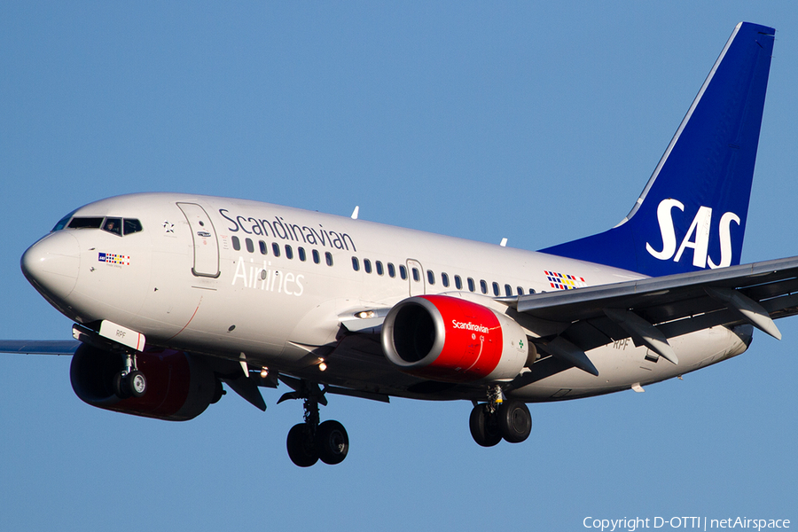 SAS - Scandinavian Airlines Boeing 737-683 (LN-RPF) | Photo 513995