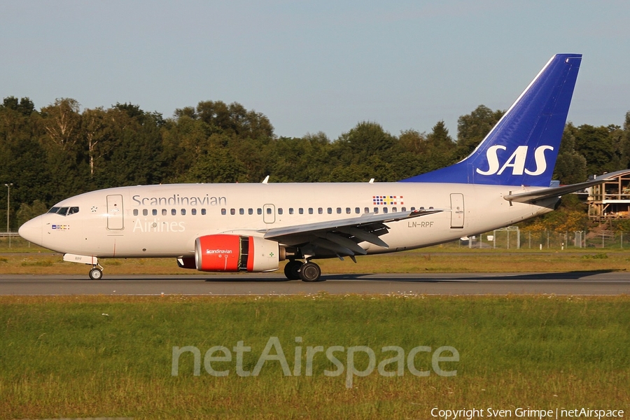 SAS - Scandinavian Airlines Boeing 737-683 (LN-RPF) | Photo 88808