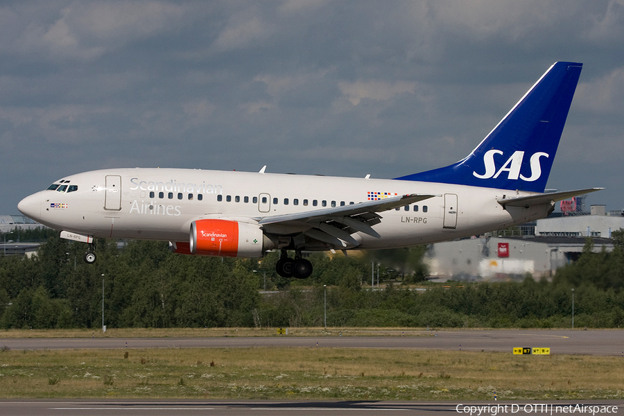 SAS - Scandinavian Airlines Boeing 737-683 (LN-RPG) | Photo 267264
