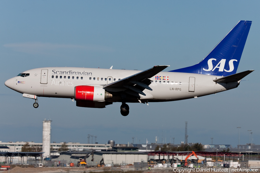 SAS - Scandinavian Airlines Boeing 737-683 (LN-RPG) | Photo 422214