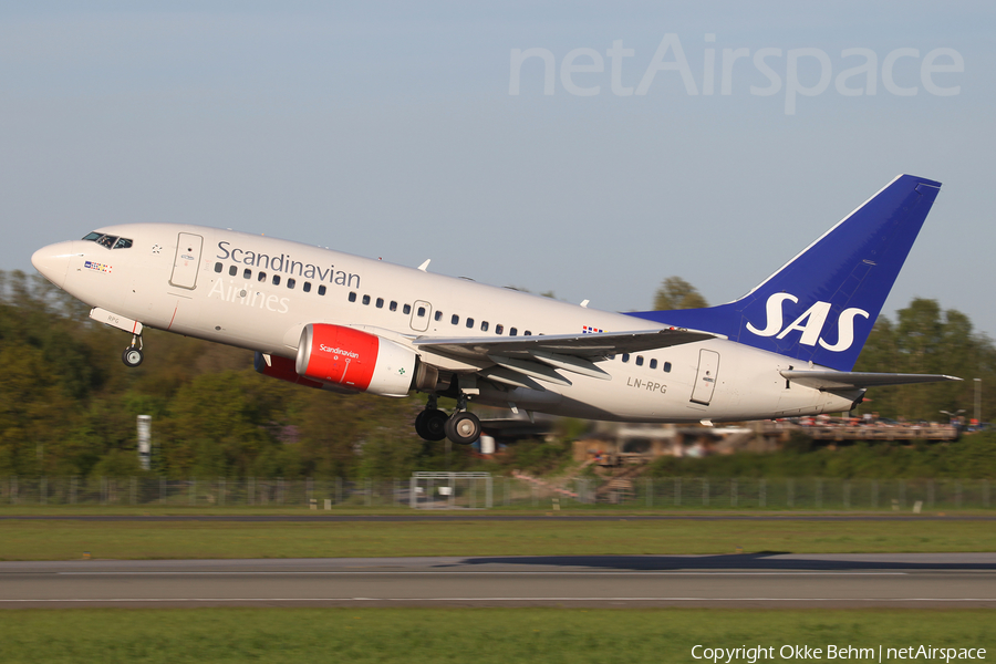 SAS - Scandinavian Airlines Boeing 737-683 (LN-RPG) | Photo 241927