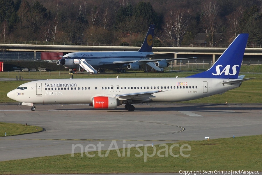 SAS - Scandinavian Airlines Boeing 737-883 (LN-RPN) | Photo 92666
