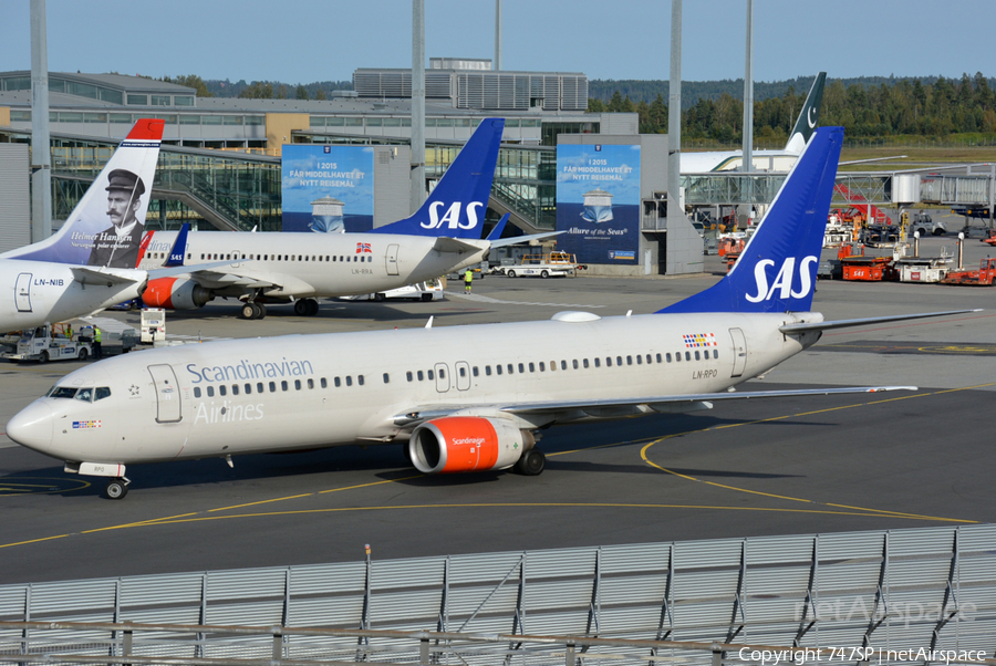 SAS - Scandinavian Airlines Boeing 737-883 (LN-RPO) | Photo 86477
