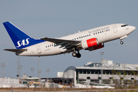 SAS - Scandinavian Airlines Boeing 737-683 (LN-RPS) at  Stockholm - Arlanda, Sweden