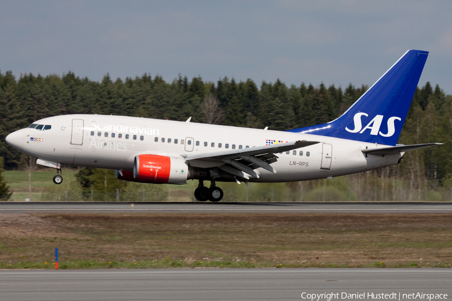 SAS - Scandinavian Airlines Boeing 737-683 (LN-RPS) | Photo 611452