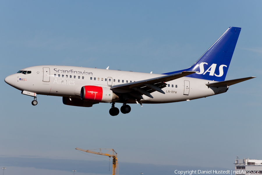 SAS - Scandinavian Airlines Boeing 737-683 (LN-RPW) | Photo 422215