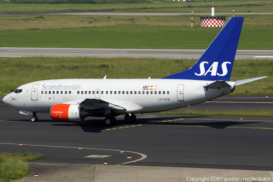 SAS - Scandinavian Airlines Boeing 737-683 (LN-RPW) | Photo 344942