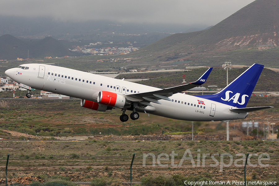 SAS - Scandinavian Airlines Boeing 737-85P (LN-RRG) | Photo 282253