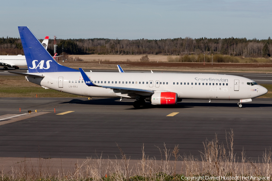 SAS - Scandinavian Airlines Boeing 737-883 (LN-RRJ) | Photo 421886